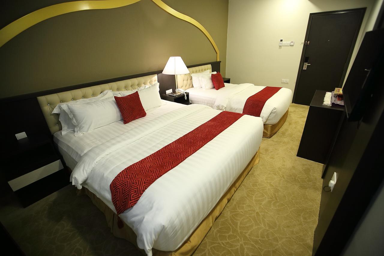 Al Khatiri Hotel Kubang Kerian Zewnętrze zdjęcie
