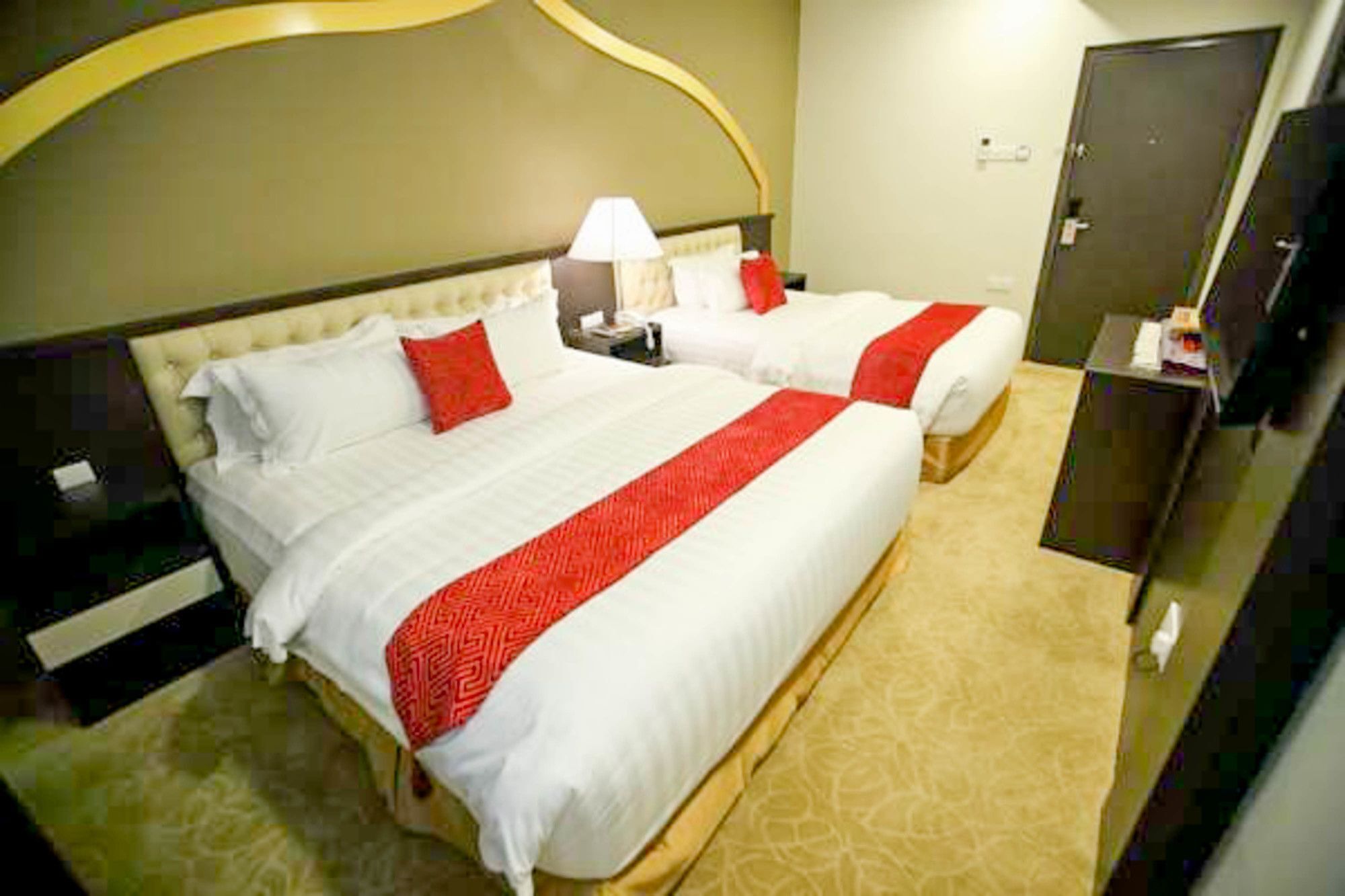 Al Khatiri Hotel Kubang Kerian Zewnętrze zdjęcie