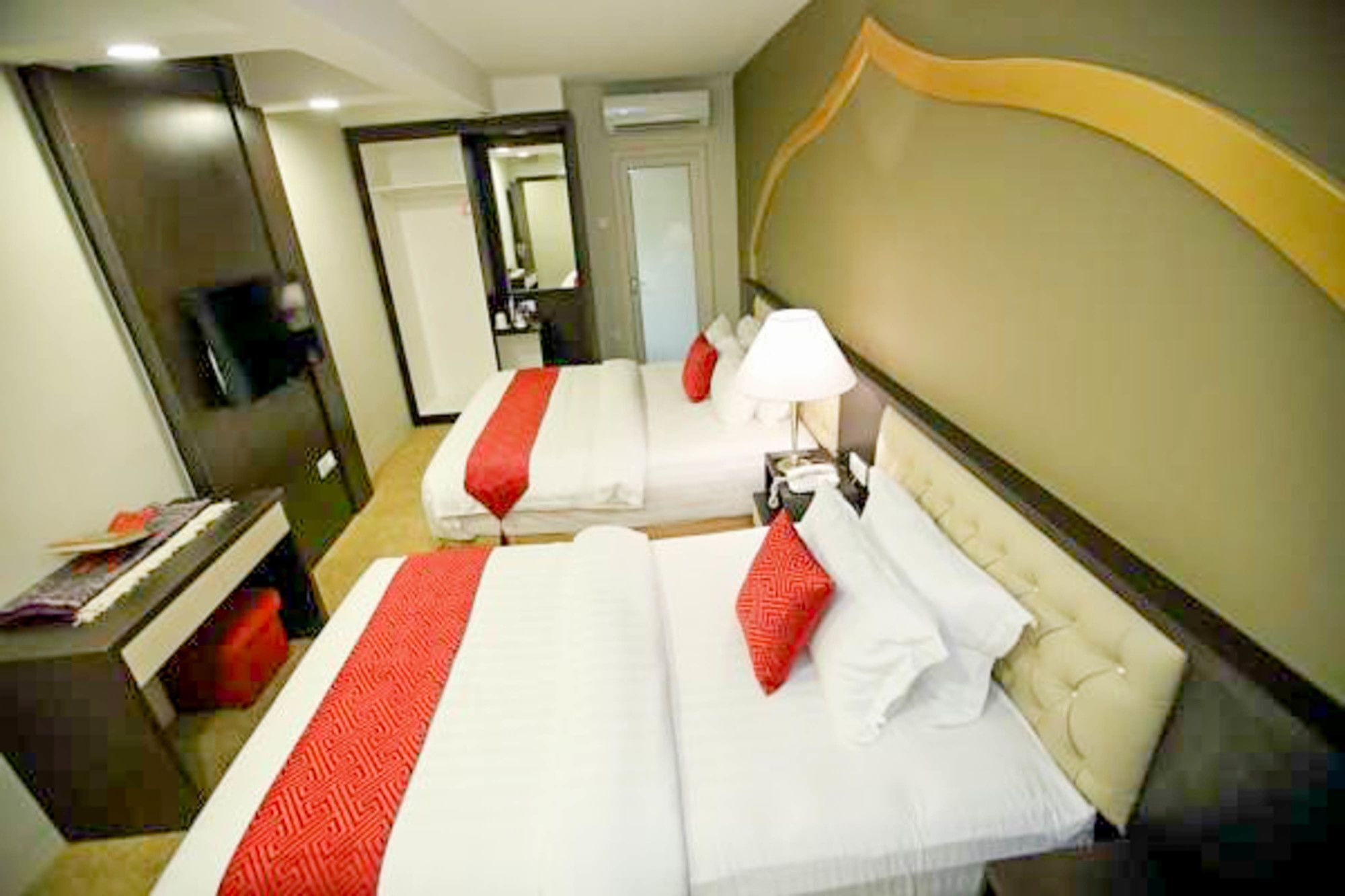 Al Khatiri Hotel Kubang Kerian Zewnętrze zdjęcie