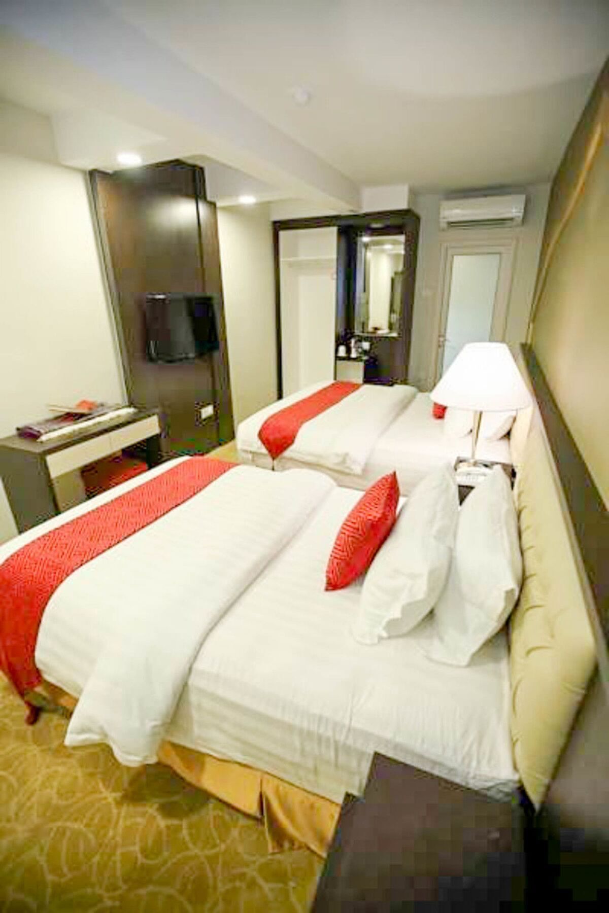 Al Khatiri Hotel Kubang Kerian Zewnętrze zdjęcie